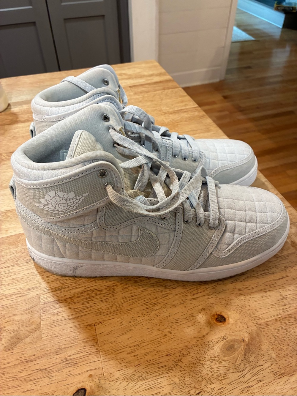 Nike Jordan 1 Retro Men's 9 AJKO 2016 High Top Quilted Pure Platinum Sneakers